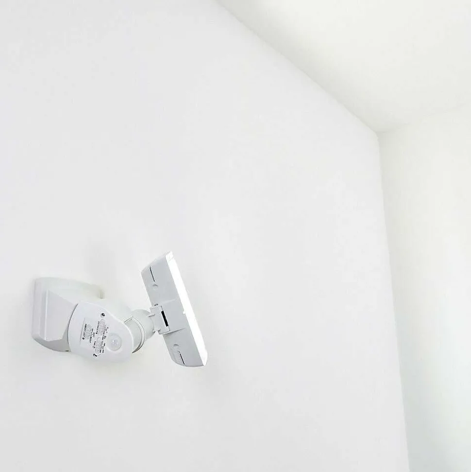 Applique Murale D'Exterieur Loit Led Blanc, 1 Lumiere, Detecteur De Mouvement