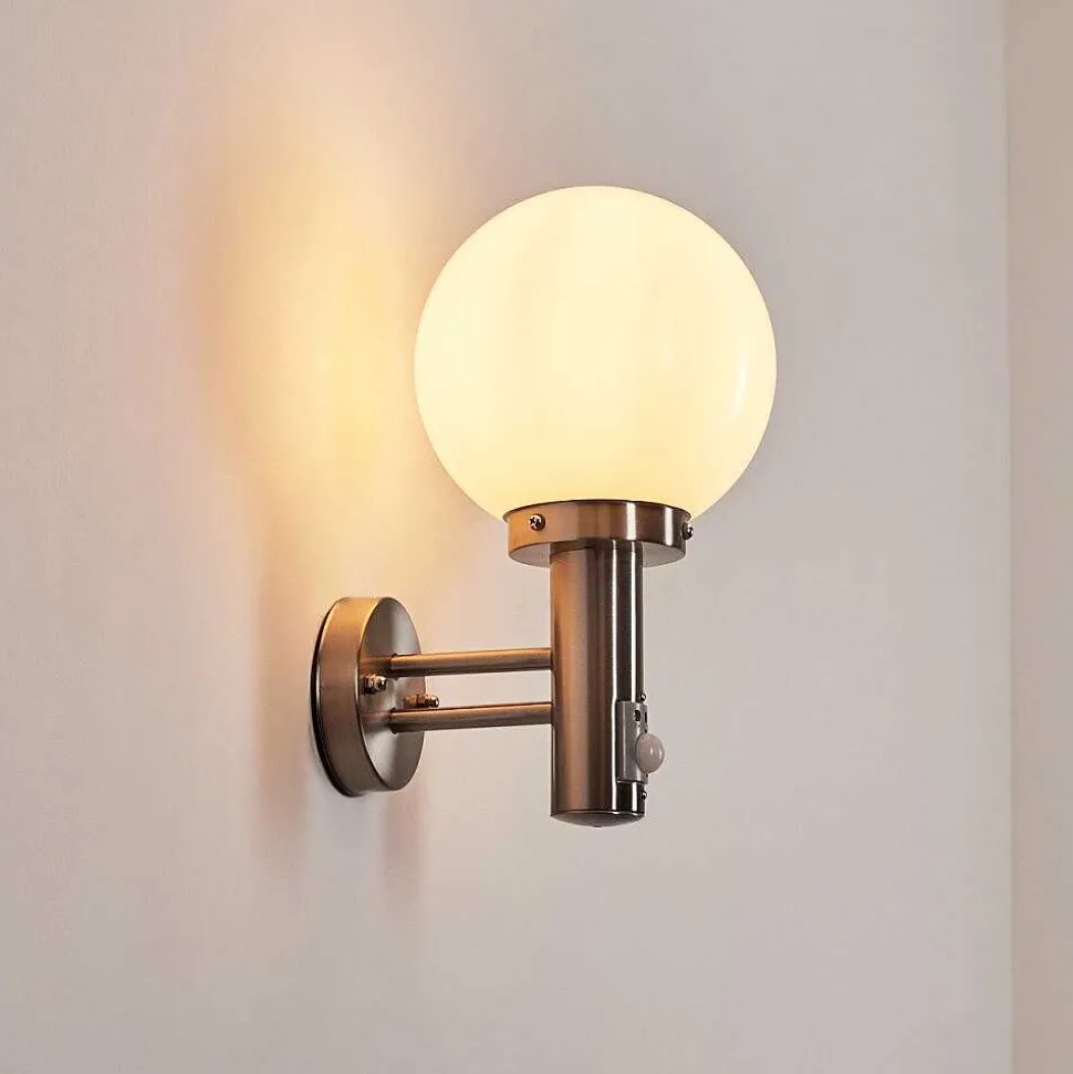 Applique Murale D'Exterieur Napaskiak Nickel Mat, 1 Lumiere, Detecteur De Mouvement