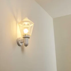 Applique Murale D'Exterieur Catigny Blanc, 1 Lumiere, Detecteur De Mouvement