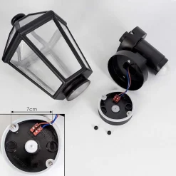 Applique Murale D'Exterieur Catigny Noir, 1 Lumiere, Detecteur De Mouvement