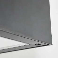 Applique Murale Exterieure Solaire Lapeer Led Noir, 1 Lumiere