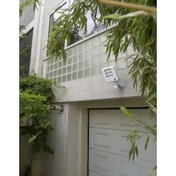 Lampe Avec Camera Lutec Esa Led Blanc, 1 Lumiere, Detecteur De Mouvement